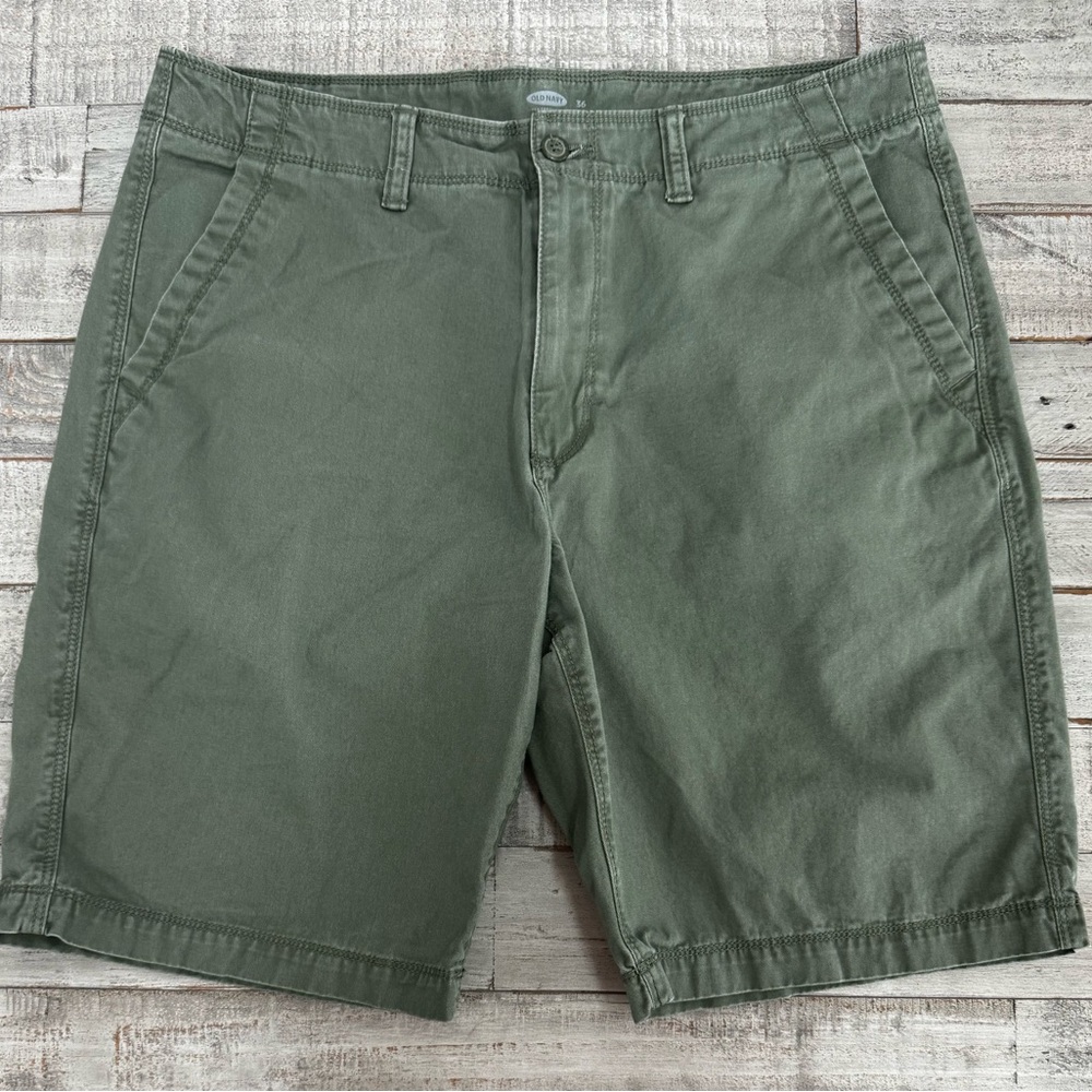 Old Navy Men’s Green Flat Front Shorts Cotton Twill